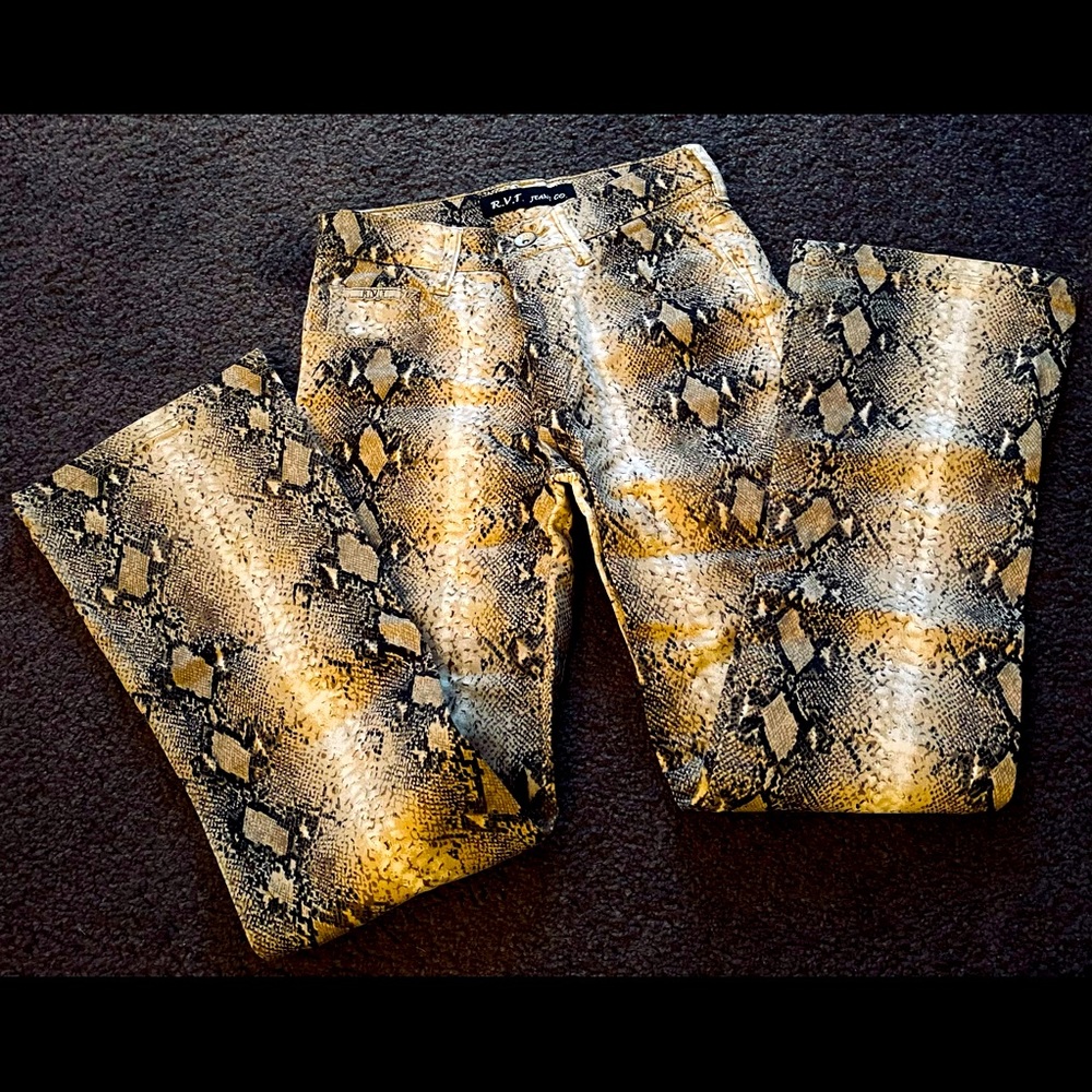 So Cute Snake Print long Pants 💛